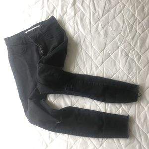 Ripped high waisted jeans